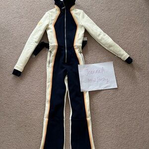 Chic Women's navy and Cream one Piece Ski Suit
